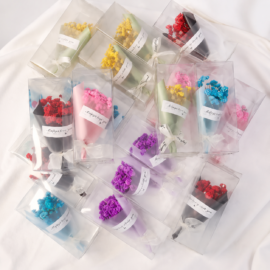 Mini dried flower bouquet